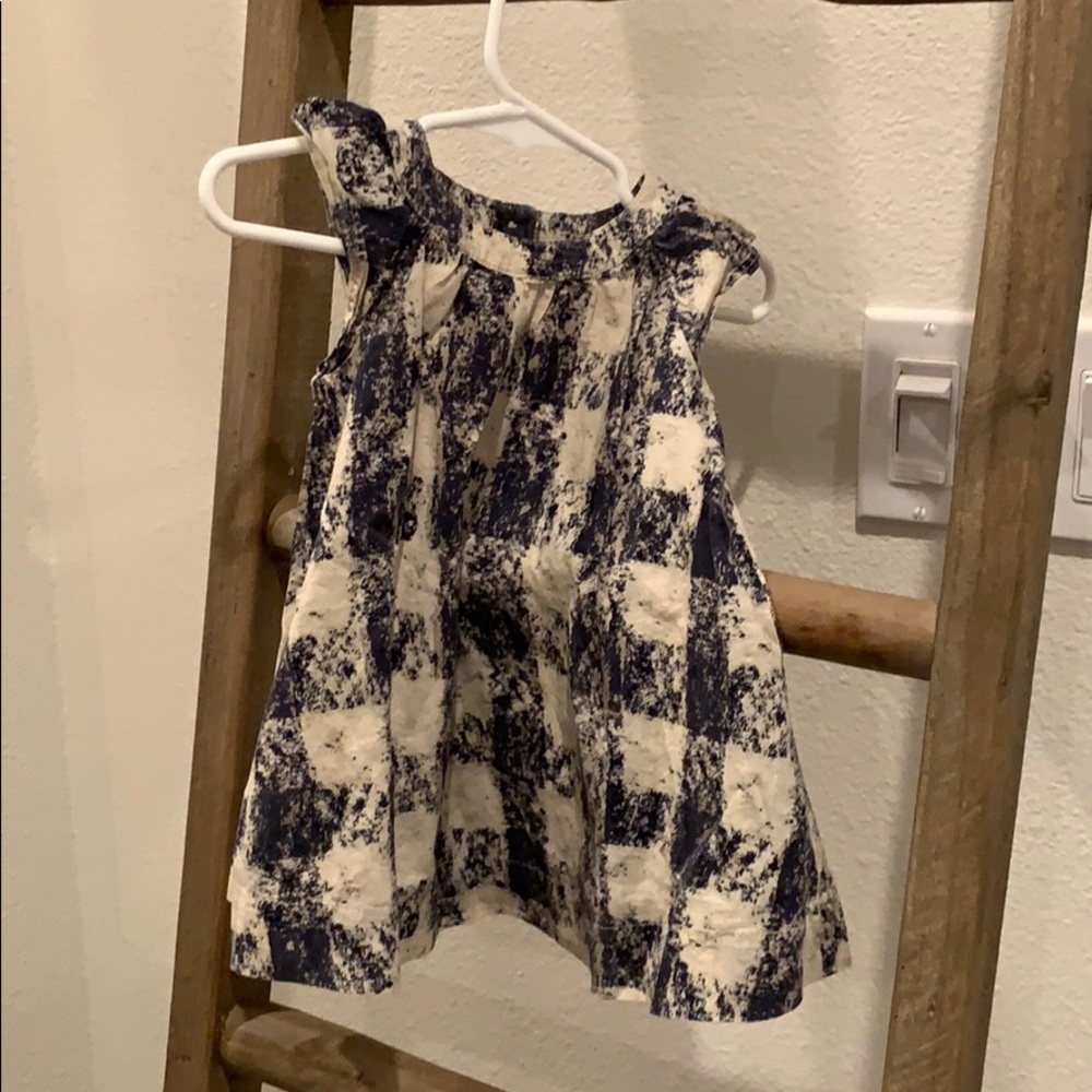 babyGap Dress Size 6-12 months